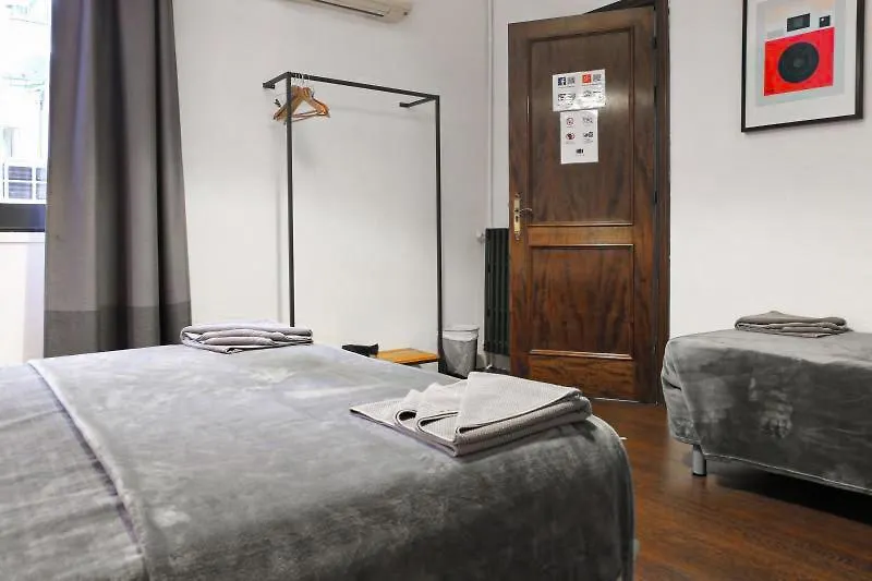 Traveller House Apartment Barcelona Spain