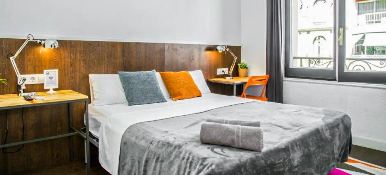 Traveller House Apartment Barcelona 0*,  Spain